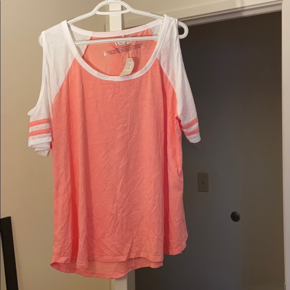 Maurices women’s plus size top size 2